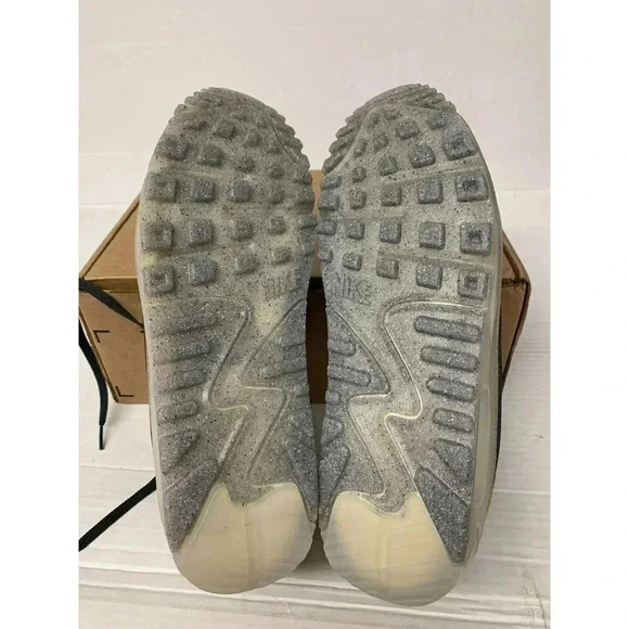 -858 Nike Brown, US-9.5 Mens - Picture 4 of 5